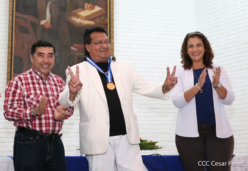 gustavo-leyton-alma
